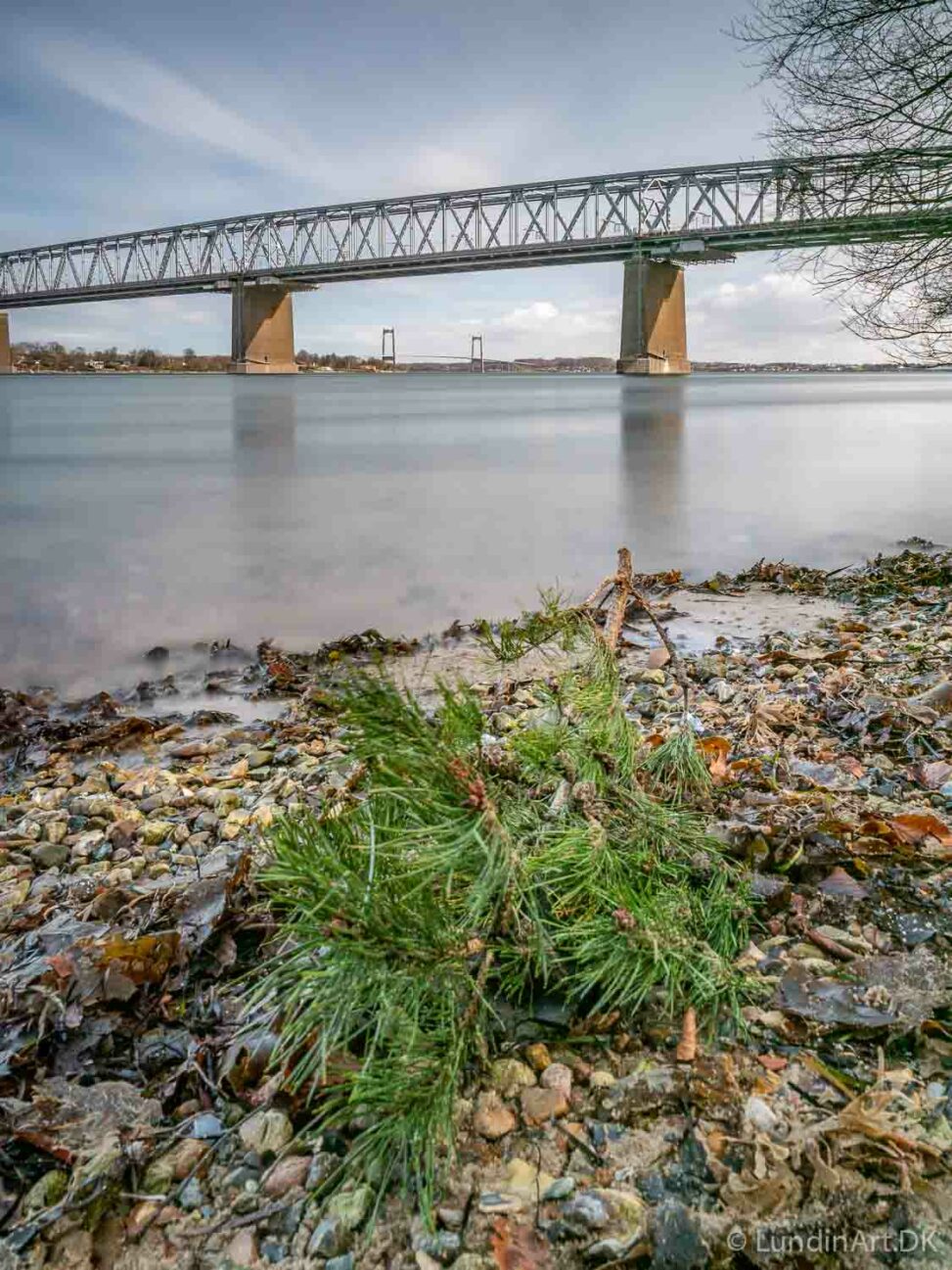 Digital Art,ArtWork,Painting,Kunst,Maleri,Photo,Architecture,Arkitektur,Bridges from beach with pine,Broerne fra standen med gran,Jens Lundin Art